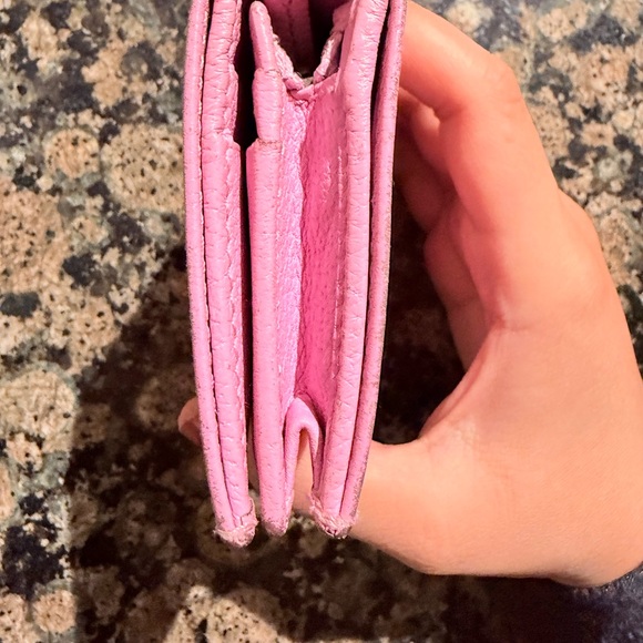Gucci Pink Wallet - Picture 3 of 9